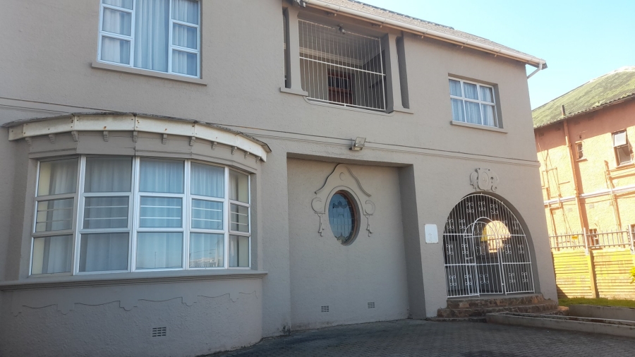 7 Bedroom Property for Sale in Quigney Eastern Cape